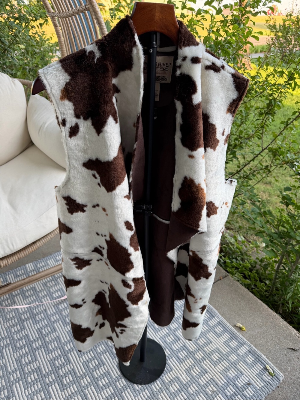 Powder River Faux Cowhide and Suede lining Open Front Vest in White & Brown